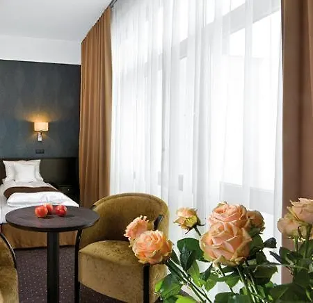 Hotel Senator 4*